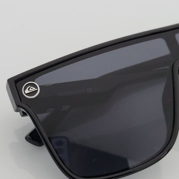 Quiksilver Shield Sunglasses Black Frame Dark Smoke Tinted Single Lens NEW Q1 - Picture 10 of 12